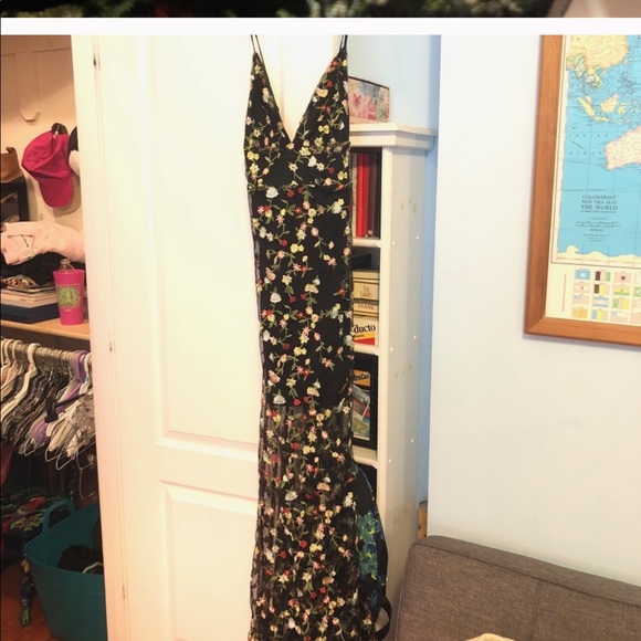 Evening gown - Picture 5 of 5